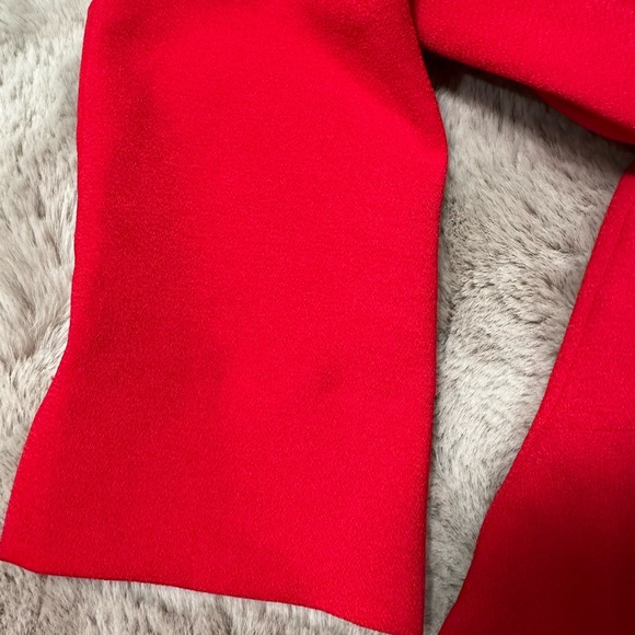 Red dress - Picture 5 of 8